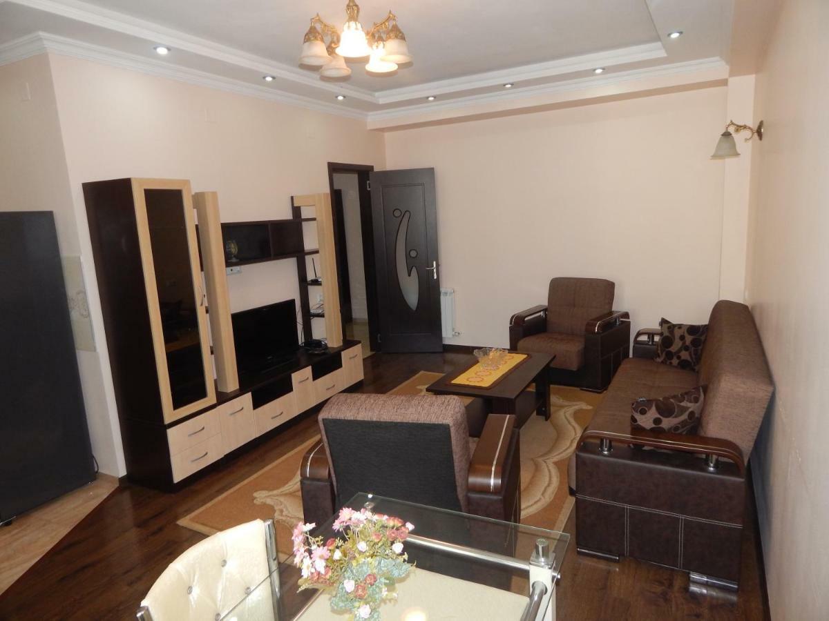 Apartment First Line From Sea Batumi Luaran gambar